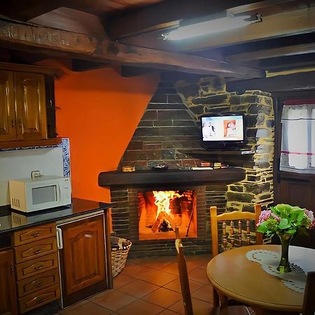 Casa Freixe Apartamentos Rurales Santa Eulalia de Oscos Eksteriør billede