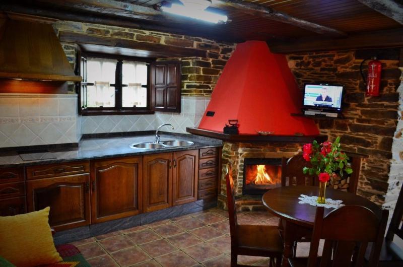 Casa Freixe Apartamentos Rurales Santa Eulalia de Oscos Eksteriør billede