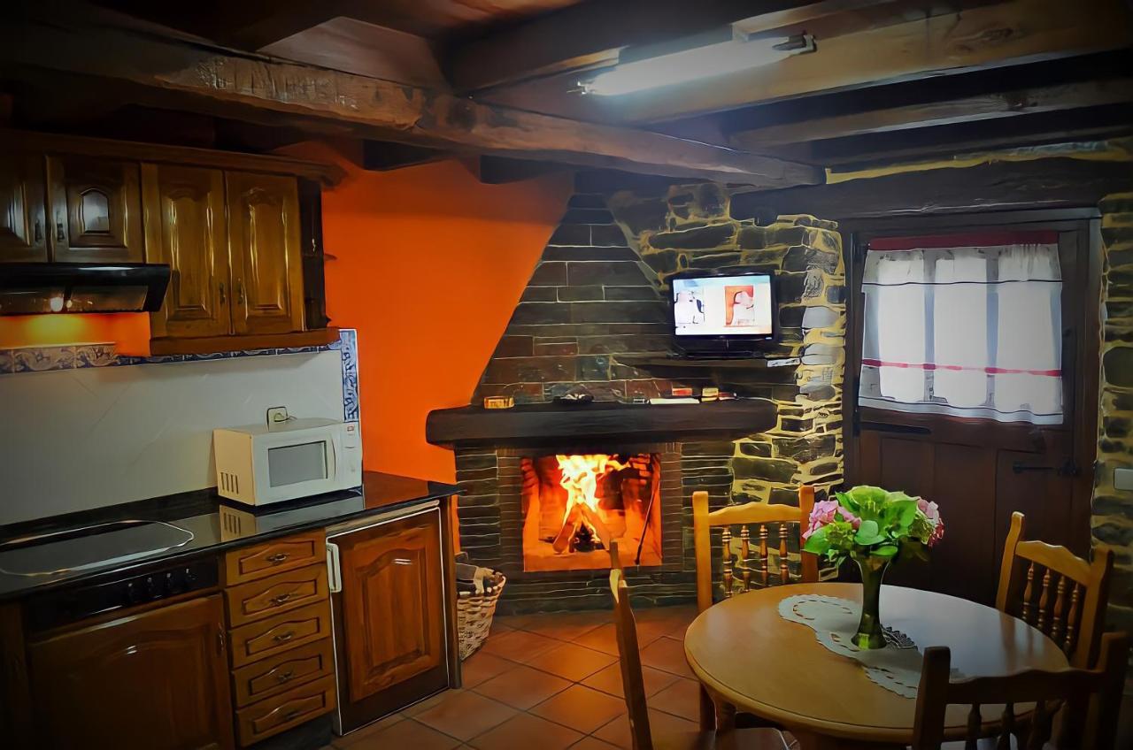 Casa Freixe Apartamentos Rurales Santa Eulalia de Oscos Eksteriør billede